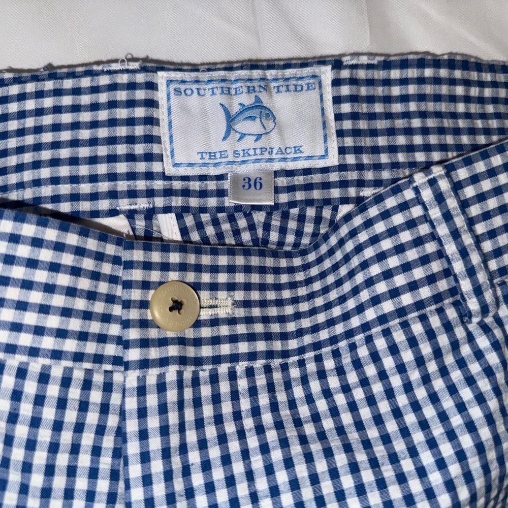 Southern Tide Blue and White Checkered Men's Flat Front Shorts - Picture 4 of 4